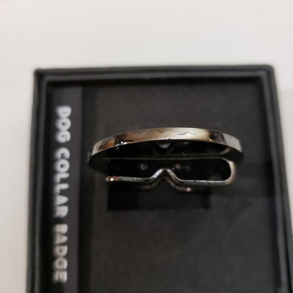 Dog collar badge Ruiner of Nice Things - Picture 6 of 6